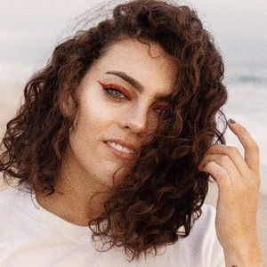 Meet your Posher, Molly